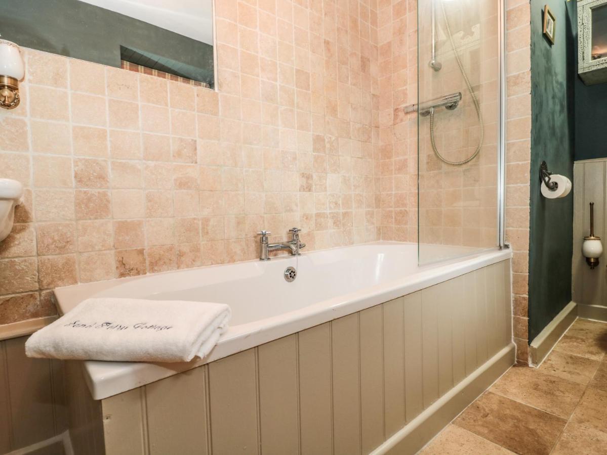 Sand Fairy Cottage Bath Esterno foto